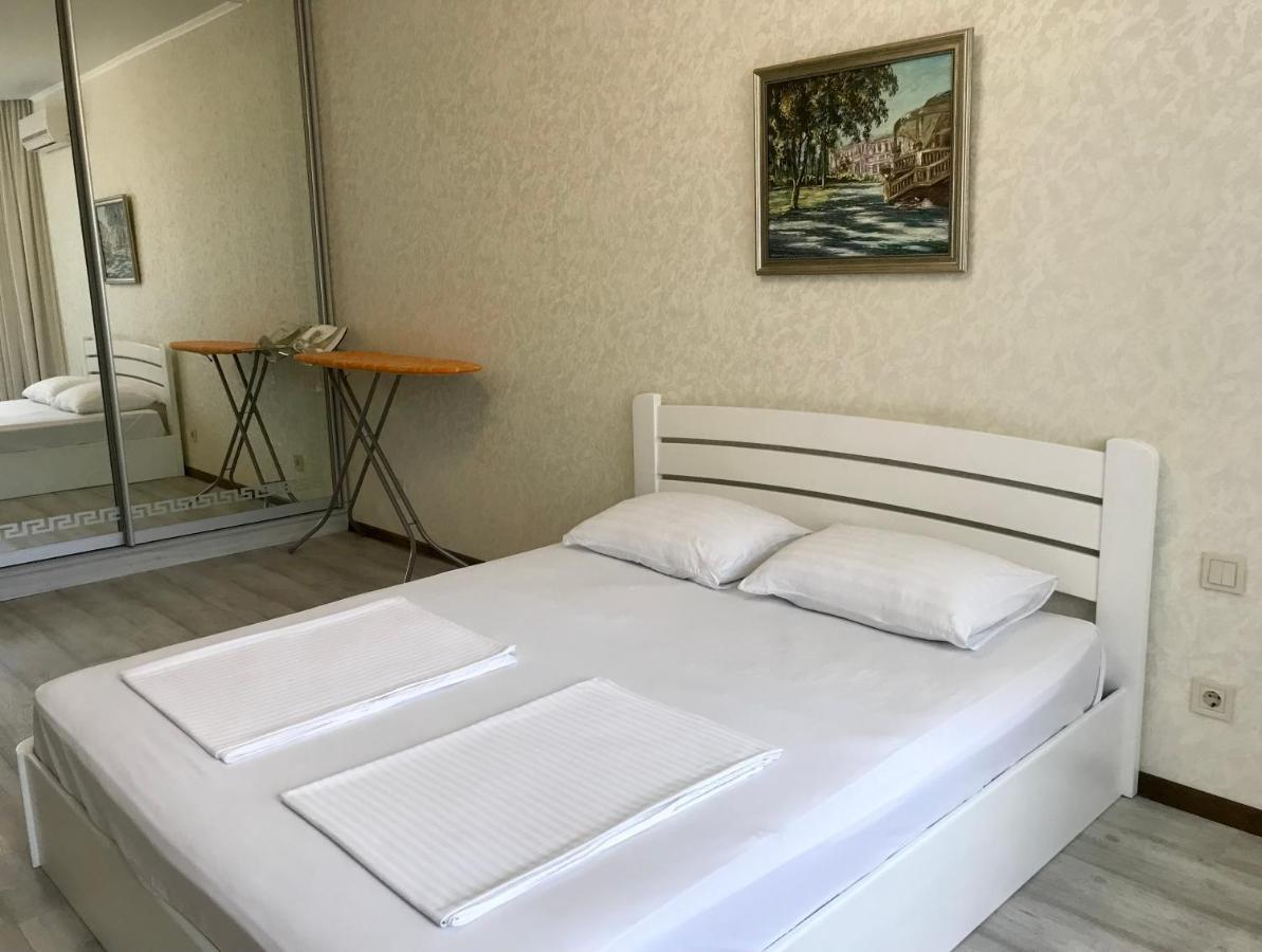 Apartments & Vernissage On Kostandi Οδησσός Εξωτερικό φωτογραφία
