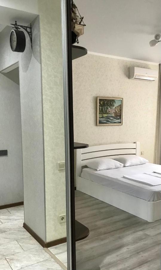 Apartments & Vernissage On Kostandi Οδησσός Εξωτερικό φωτογραφία